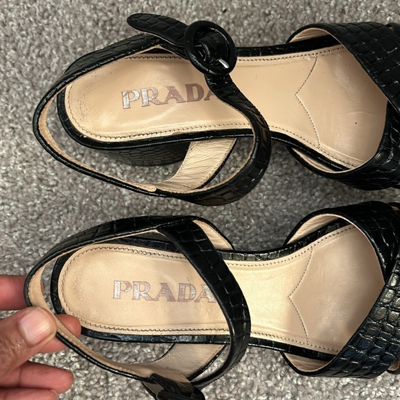 AUTHENTIC PRADA SANDALS SHOES SIZE 37 EUC - Picture 7 of 8